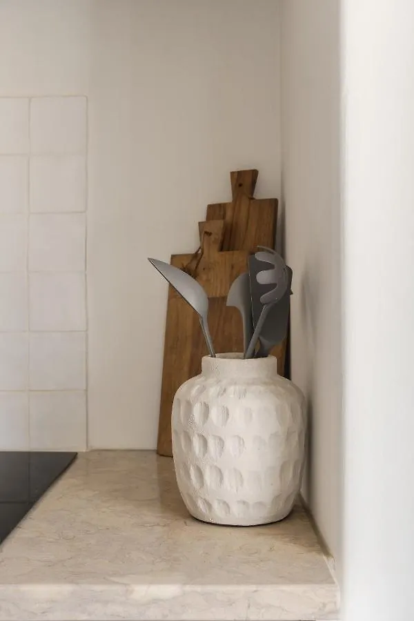 Casa Boma Lisboa - Shining & Spacious Apartments With Balcony - Alvalade I 0*, Lisbon